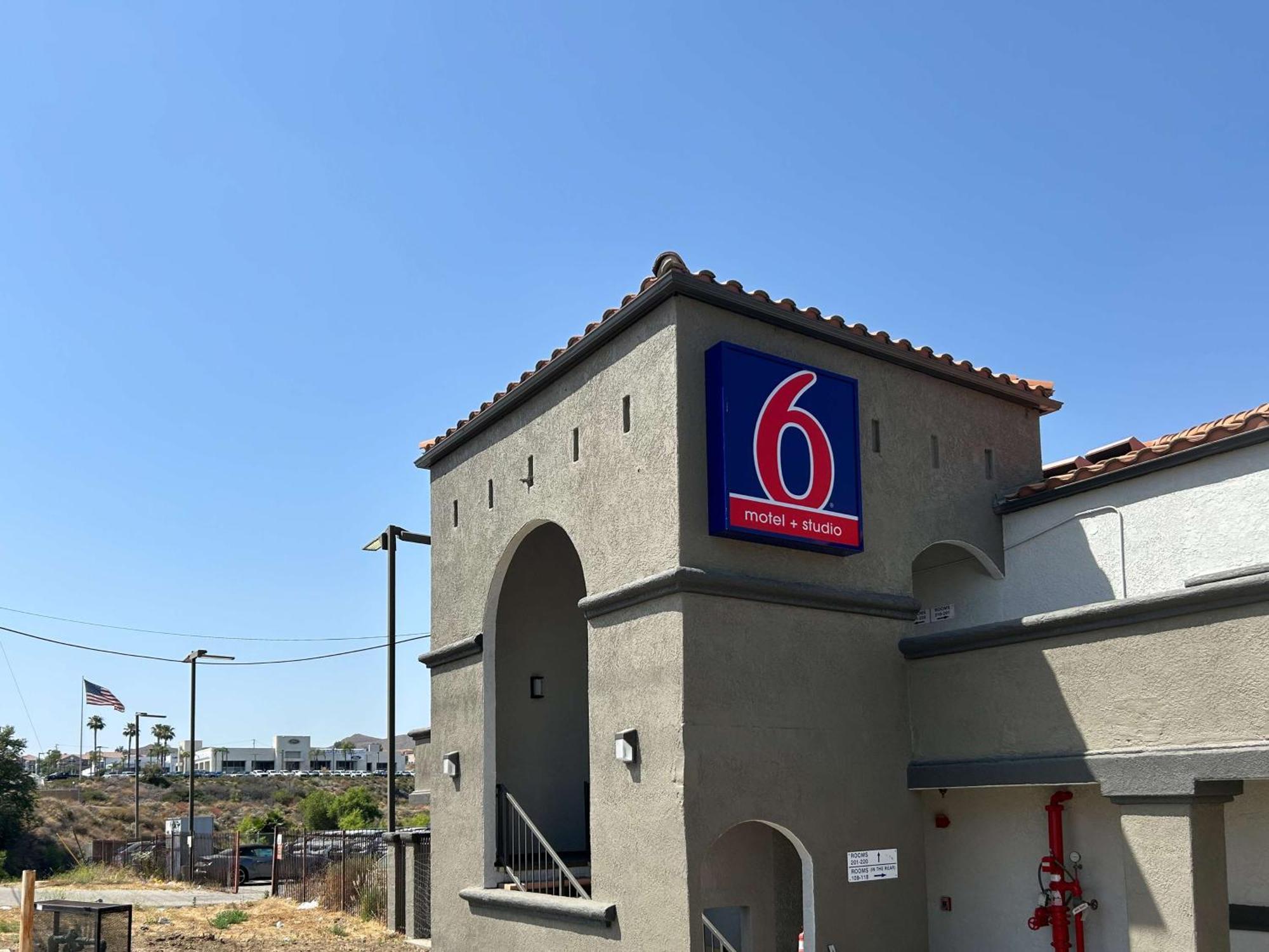 Motel 6 Lake Elsinore, Ca Esterno foto